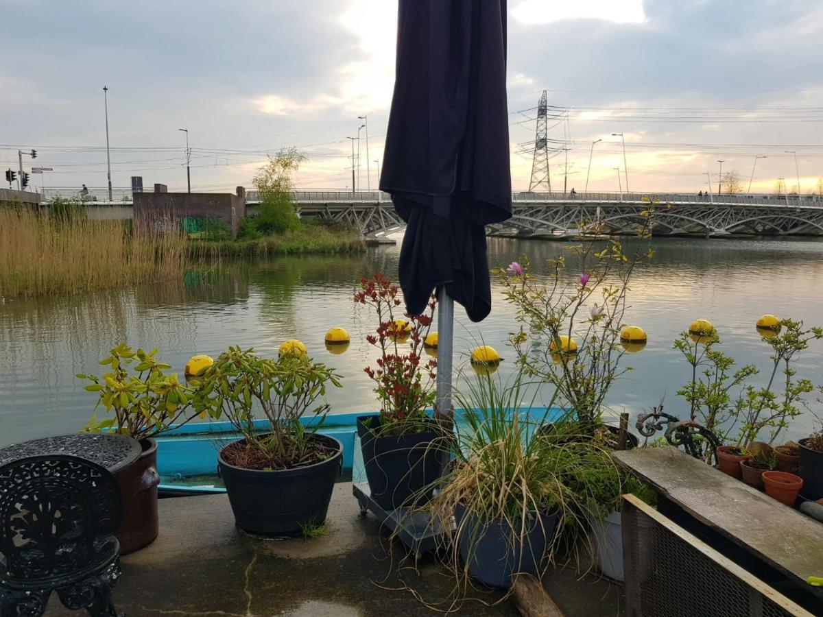 Hotel Euphrate Houseboat Ámsterdam Exterior foto